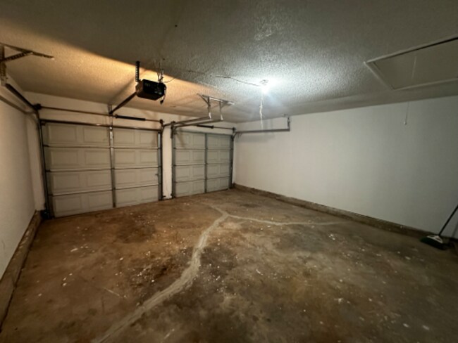 Building Photo - 8212 NW 85th St