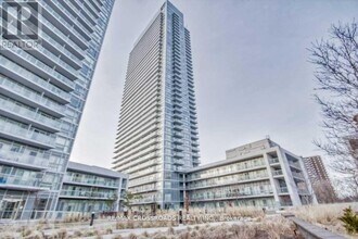 Building Photo - 2015 Sheppard Ave E