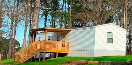 Building Photo - 127 Lonesome Hill Rd