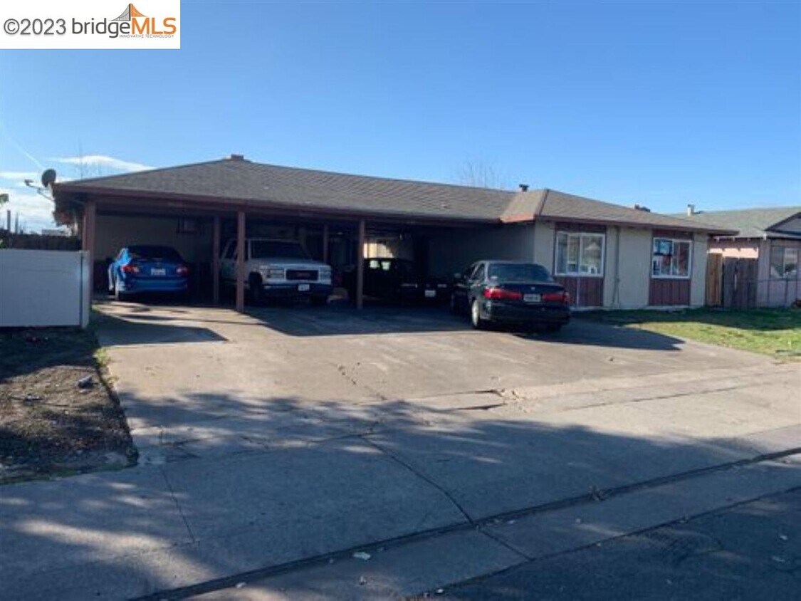 8023 Albany Dr, Stockton, CA 95210 Room for Rent in Stockton, CA