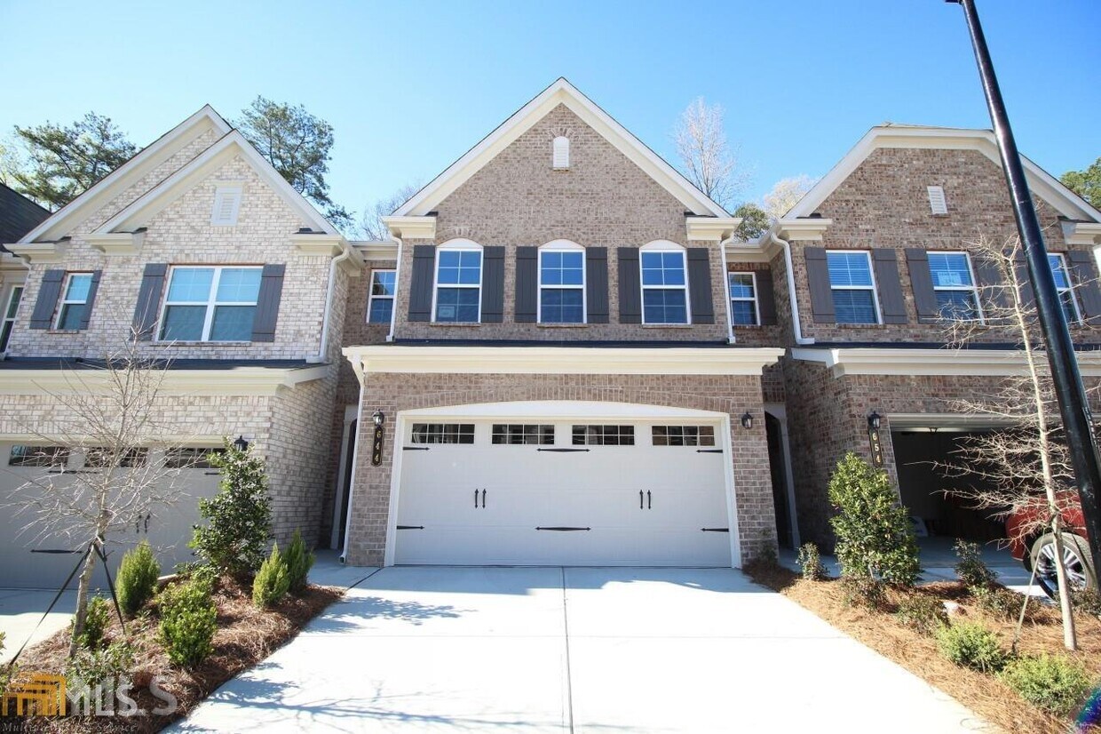 644 Elm Bluff Way, Lawrenceville, GA 30043 Townhome Rentals in