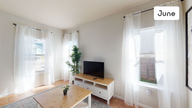 Foto del edificio - 1604 Singleton Avenue