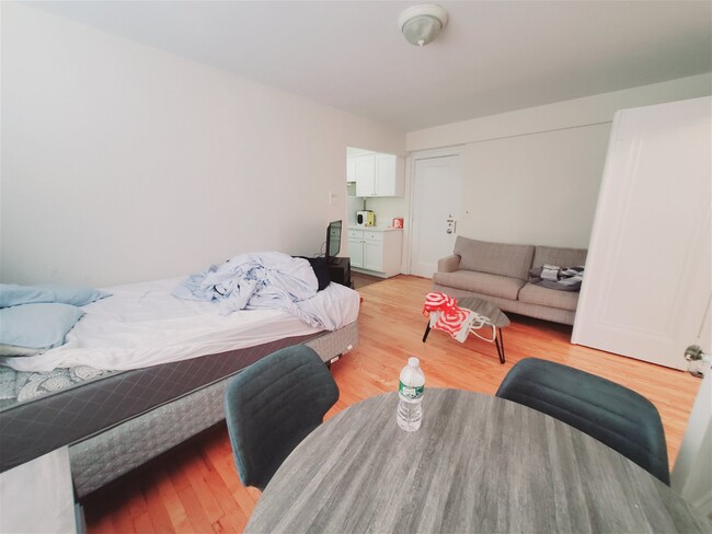 Foto del edificio - 53 Prospect Street Apt #4, Stamford, CT 06...