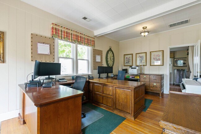 Foto del edificio - 745 Jackson Ct