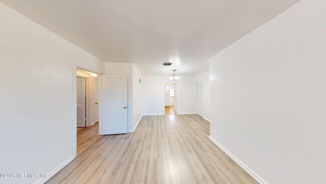 Foto del edificio - 3126 Belden Cir