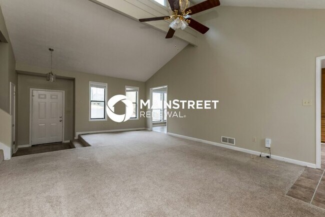 Foto del edificio - 5 Bedroom Pet-Friendly Home in Acworth, GA...