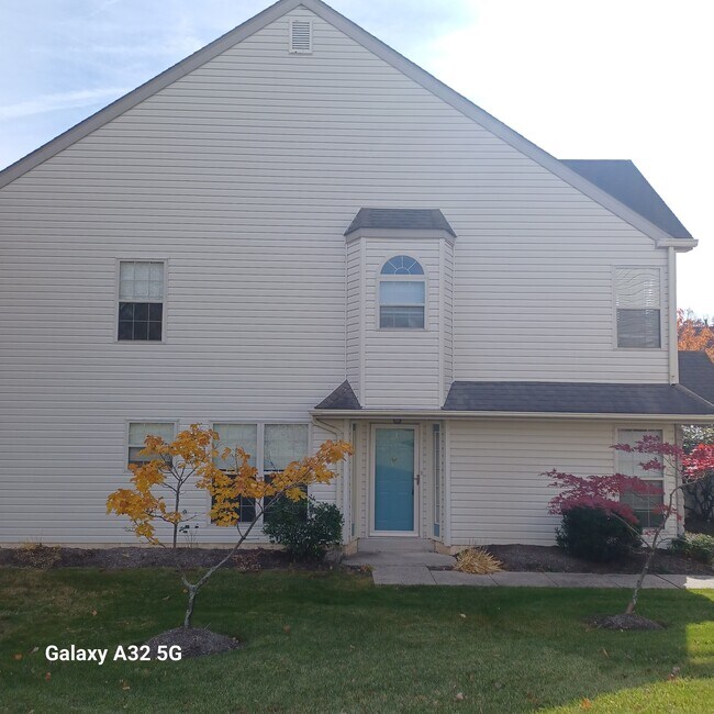 Foto del edificio - 113 Glennbrook Ct