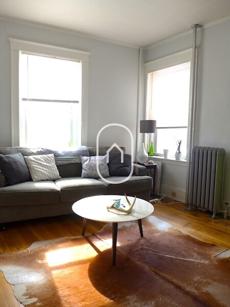 Foto del edificio - 74 Naples Rd