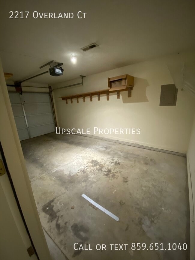 Building Photo - 2217 Overland Ct