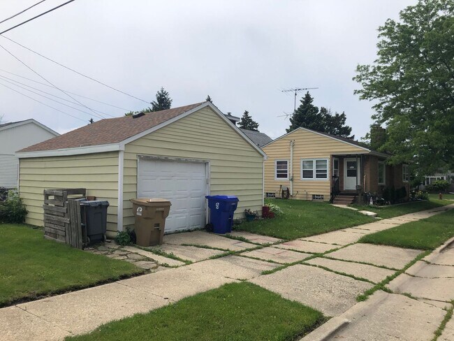 Foto del edificio - Charming 3-Bedroom Home Near Kenosha Dream Park