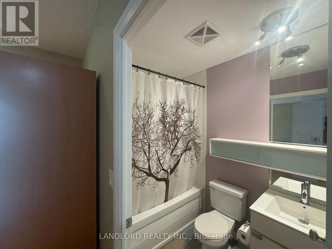 Building Photo - 111 Elizabeth St