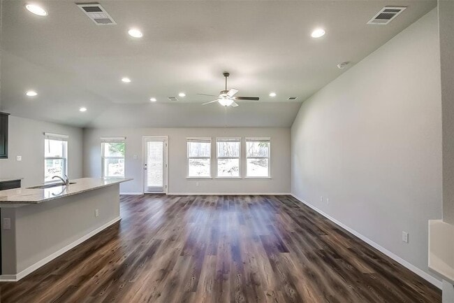 Building Photo - 21202 Palomino Cove