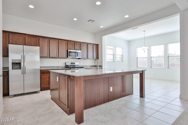 Foto del edificio - 25092 N 75th Ln