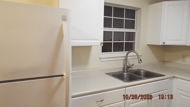 Building Photo - 141 Julia Helen Dr