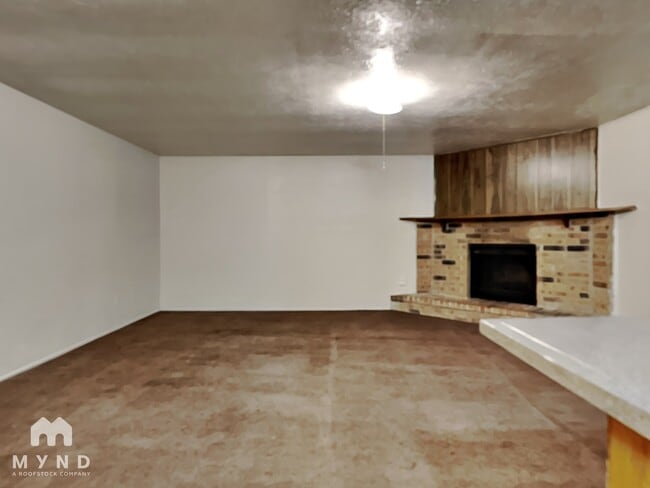 Building Photo - 14006 Pinewest Ct