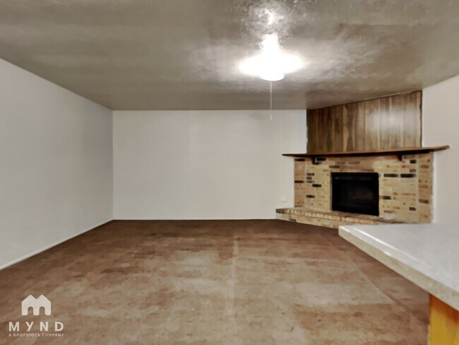 Foto del edificio - 14006 Pinewest Ct