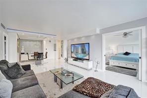 Building Photo - South Ocean Drive, Hallandale Beach, FL 33009 - 2 BR 2 BA condo