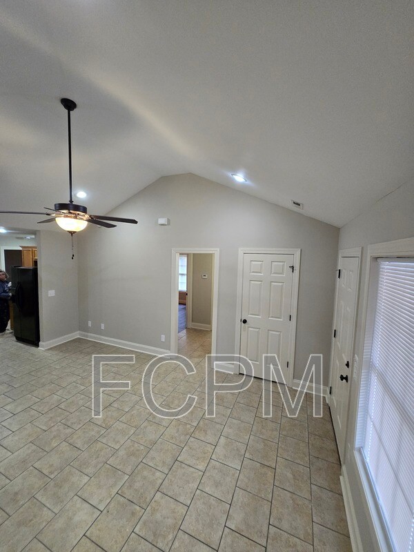 Building Photo - 1408 Allies Ct