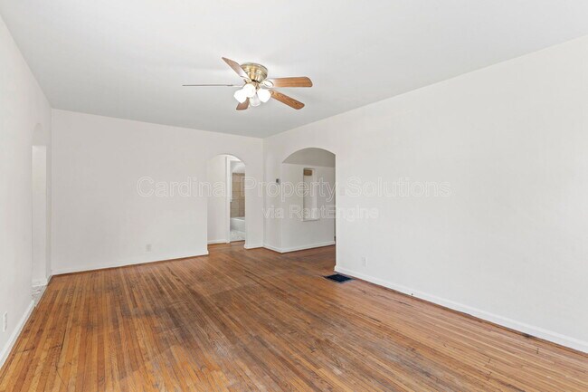 Foto del edificio - 2602 Elmo Pl