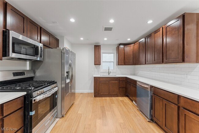 Building Photo - 23815 Woodway Rd