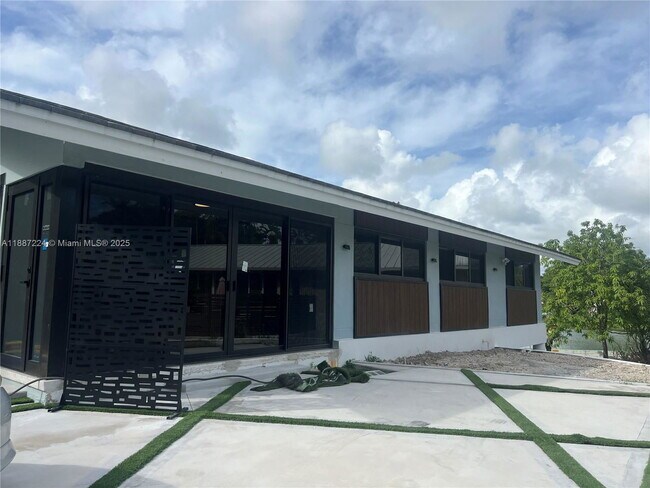 Foto del edificio - 425 NE 103rd St