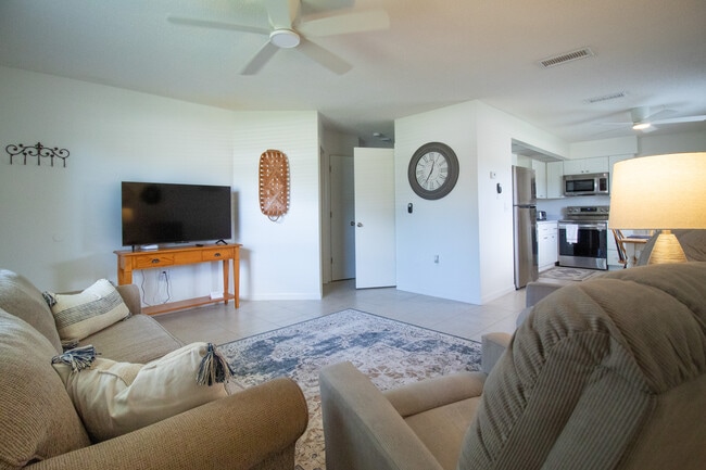 Foto del edificio - 4611 S School Ave