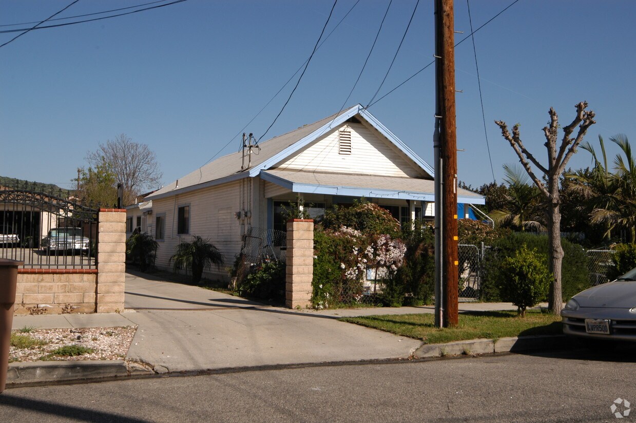 Foto del edificio - 348 Saratoga St