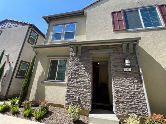 Building Photo - 535 Embrook Way