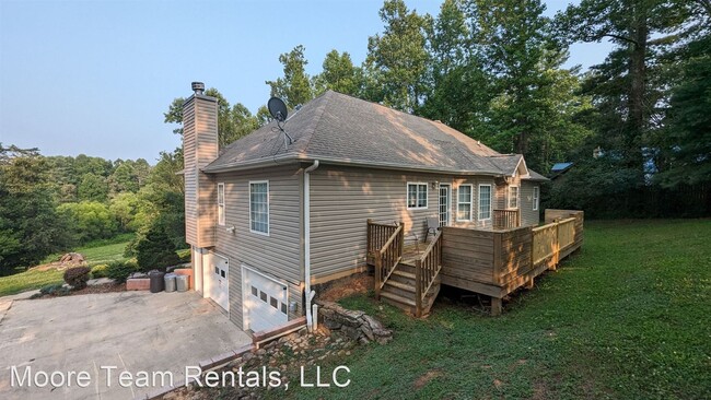 Building Photo - 4 br, 2.5 bath House - 210 Winding Way Ln