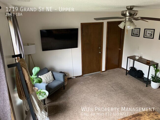 Foto del edificio - 1719 Grand St NE