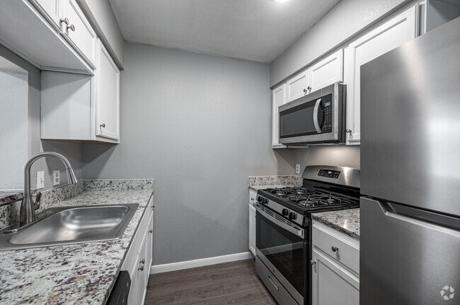 Interior Photo - Crestridge