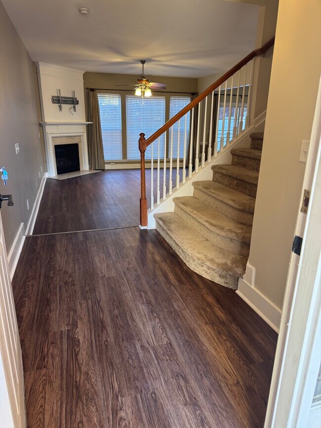 Foto del edificio - 113 Honey Creek Ln