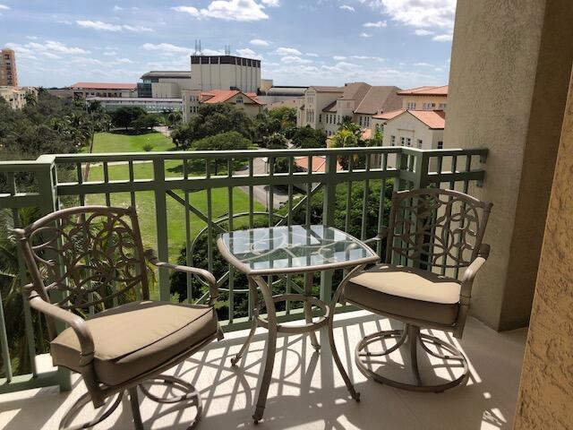 Building Photo - 403 S Sapodilla Ave