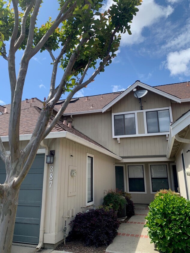387 Creekview Dr, Hill, CA 95037 Townhome Rentals in