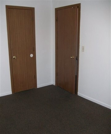  - 702-706 S 24th St