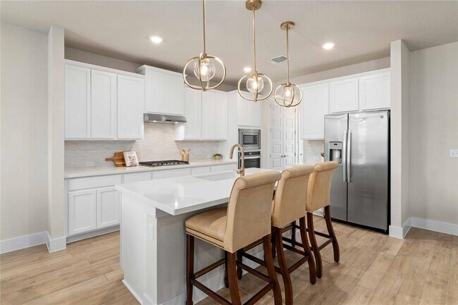 Foto del edificio - 8407 Laughlin Ln