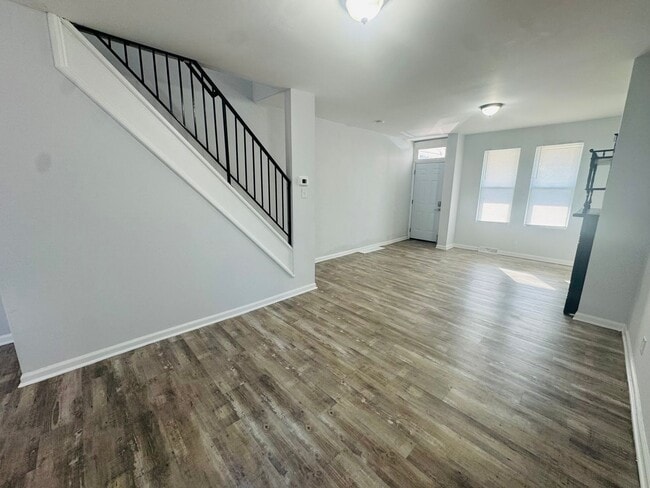 Building Photo - 3b/1b House Section 8 ONLY!!