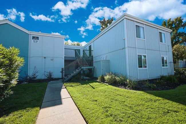 Building Photo - Rosemont Terrace