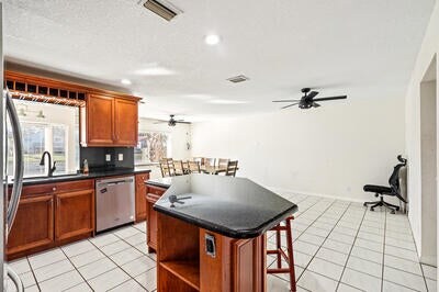 Foto del edificio - 10056 Country Brook Rd