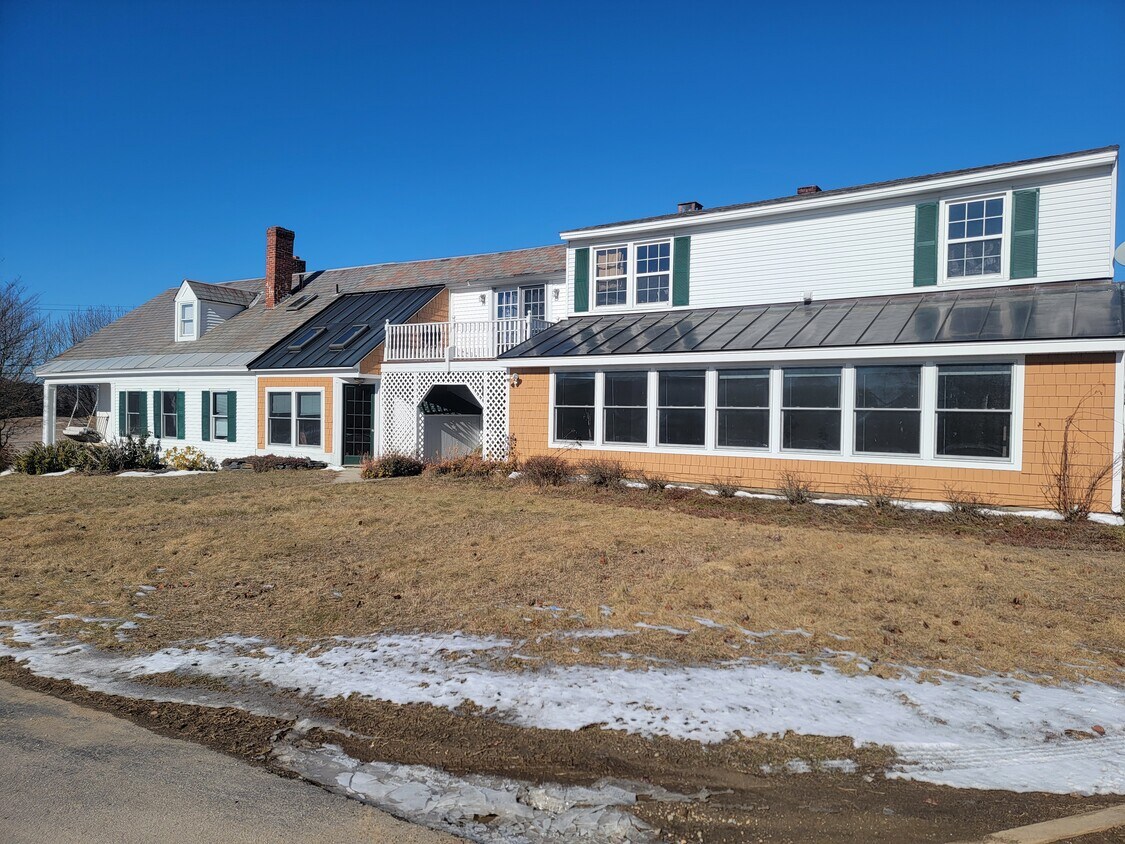 388 Old Homestead Hwy, Swanzey, NH 03446 Apartments in Swanzey, NH