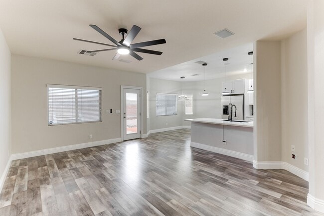 Building Photo - Modern Two-Story Home with Stylish Kitchen...