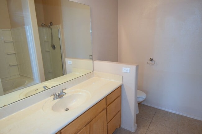 Foto del edificio - Great 3 Bedroom Home