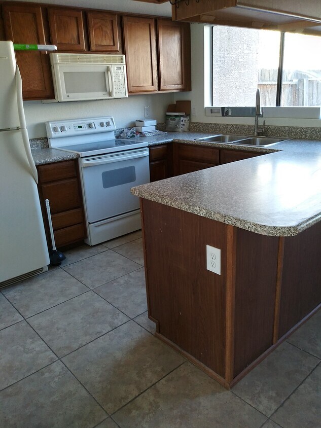 Foto principal - 4608 W Maryland Ave
