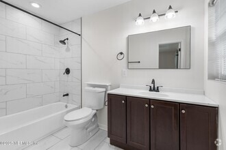 Building Photo - 4103 San Remo Dr