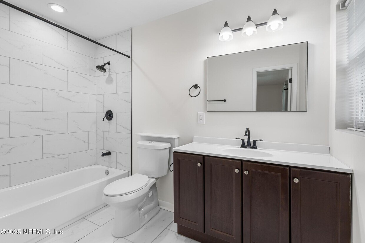 Foto principal - 4103 San Remo Dr