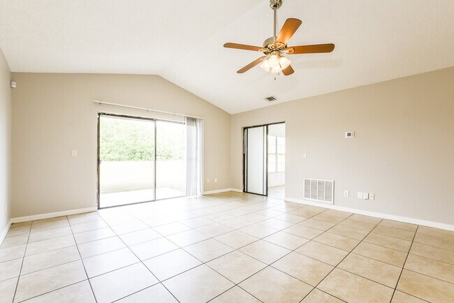 Building Photo - 13530 Texas Woods Cir