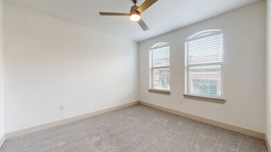 Interior Photo - The Canal