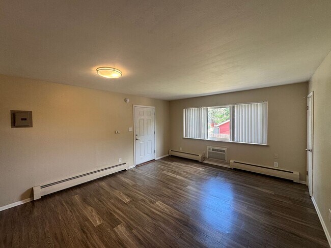 Building Photo - 1320 Ammons St