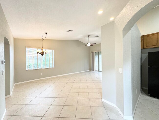 Foto del edificio - 8654 Lineyard Cay