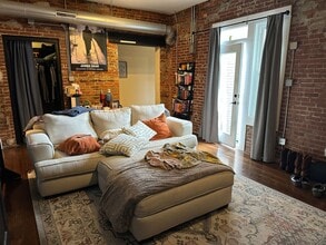 Building Photo - 101 S Main St